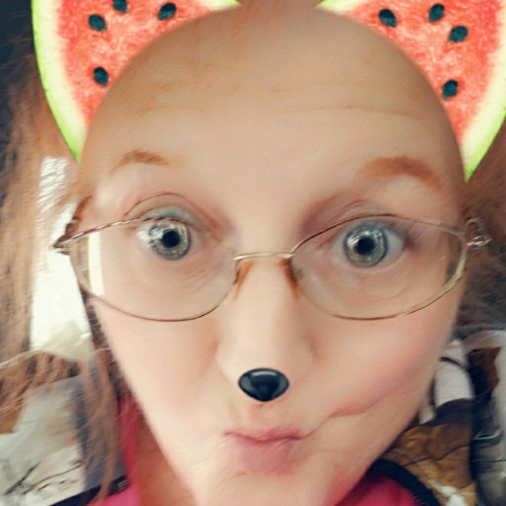 Meet your Posher, Roxanne